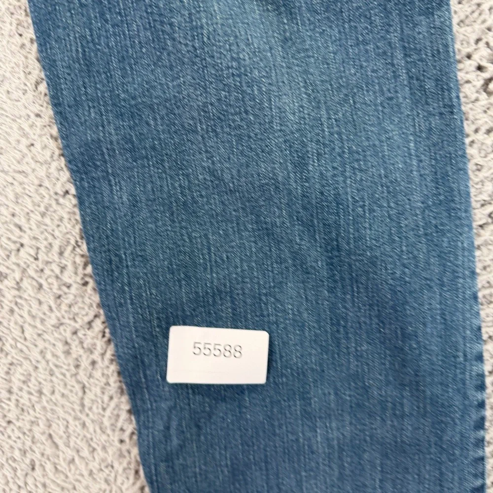 Levis there discrepancy